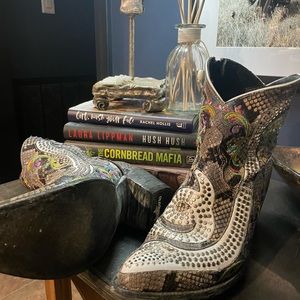 Old Gringo Size 10 Booties